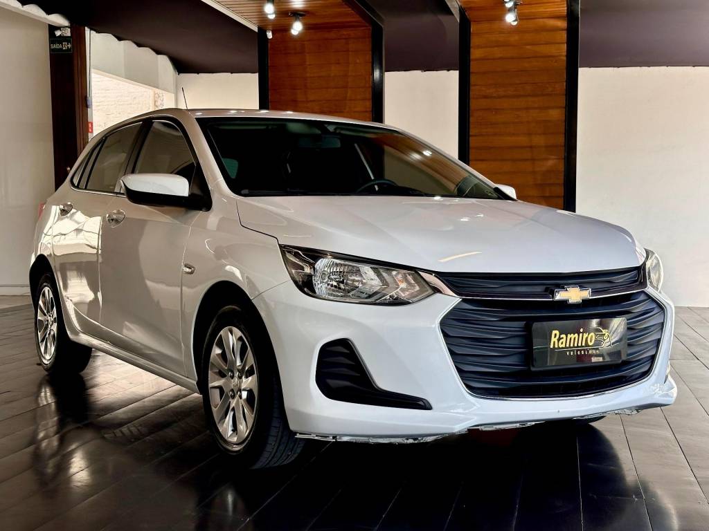 Chevrolet Onix HEV/ 10MT LT1    2020