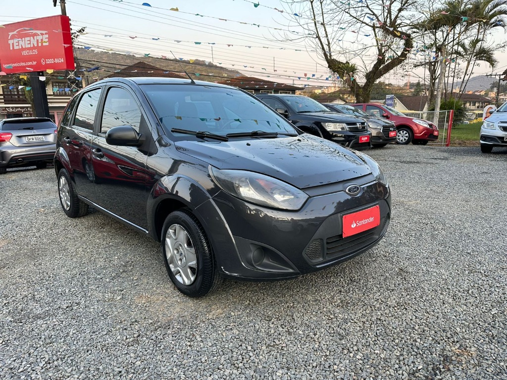 Ford Fiesta 1.6 Class completo    2011