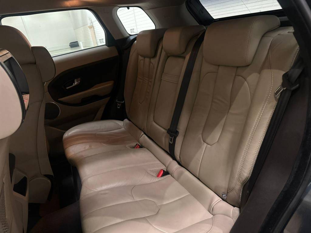 Land Rover Range Rover Evoque Pure  2.0 aut.    2012