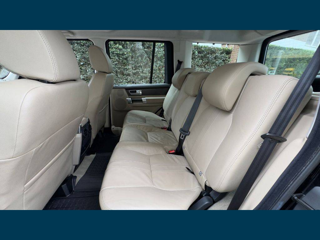 Land Rover Discovery S 3.0 4x4 tdv6 diesel aut.    2013