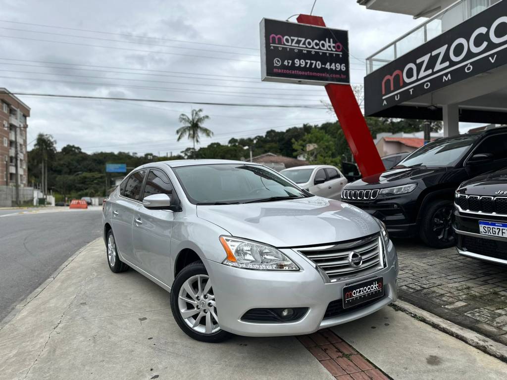 Nissan Sentra 2.0 16V    2014