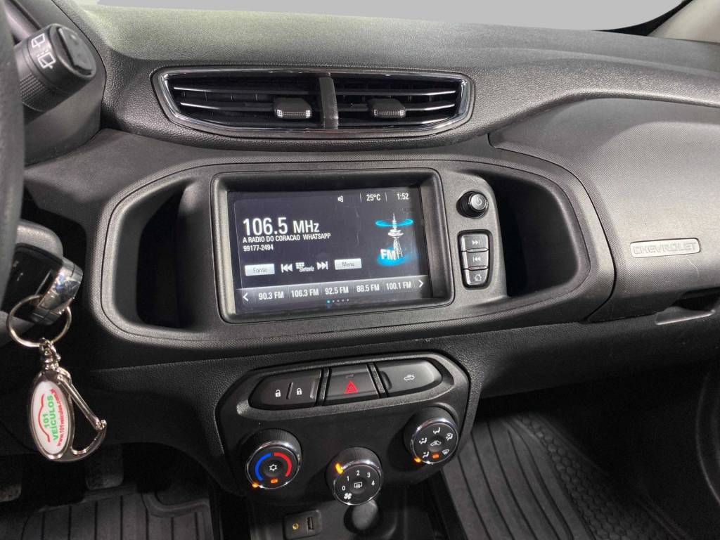 Chevrolet Onix Onix 1.4 ltz spe/4 flex mec    2017