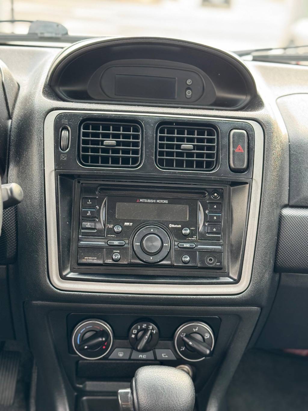 Mitsubishi Pajero Tr4 2.0 flex 16v 4x2 aut.    2015