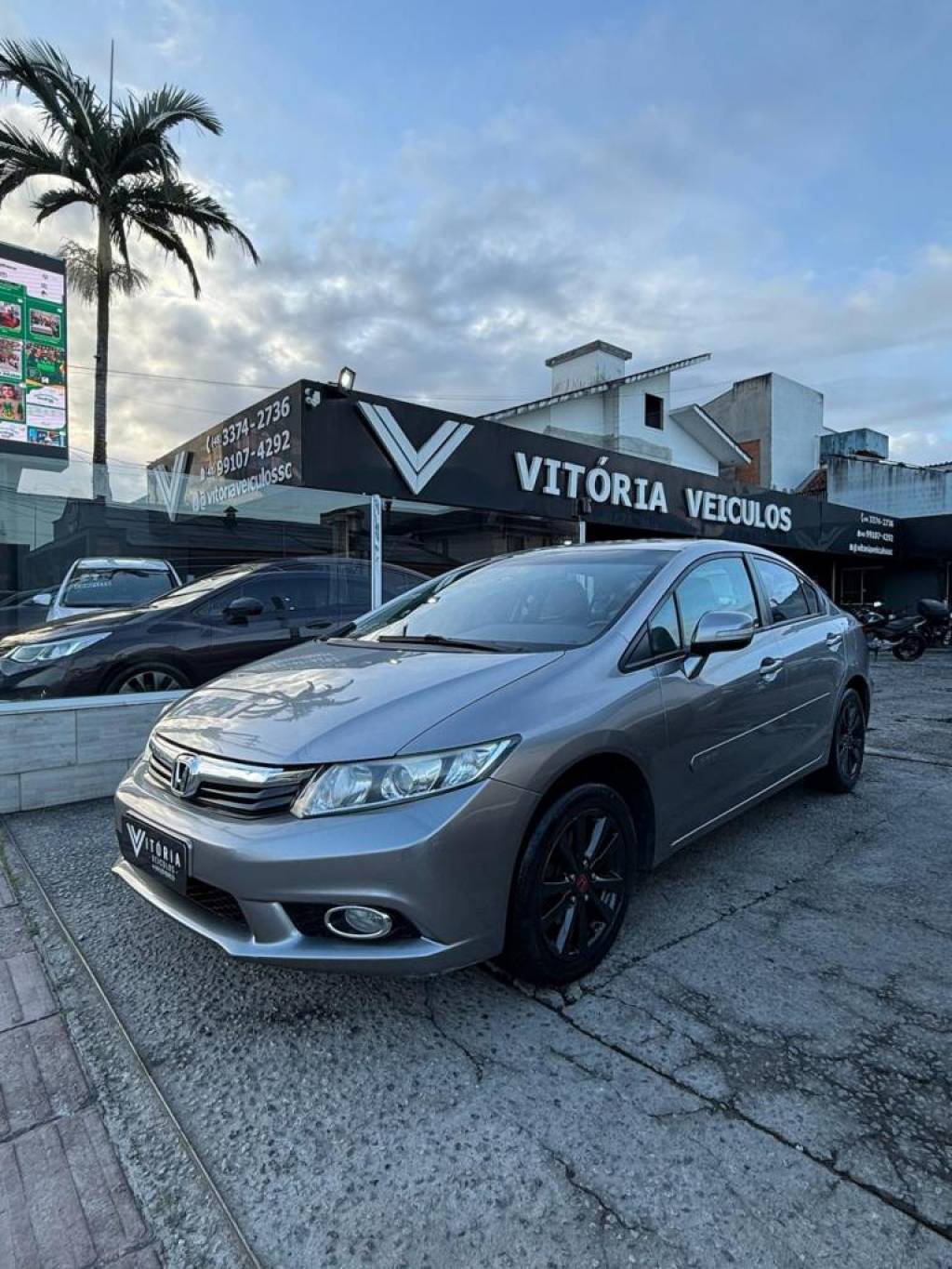 Honda Civic Sedan LXR 2.0 Flexone 16V Aut. 4p    2014