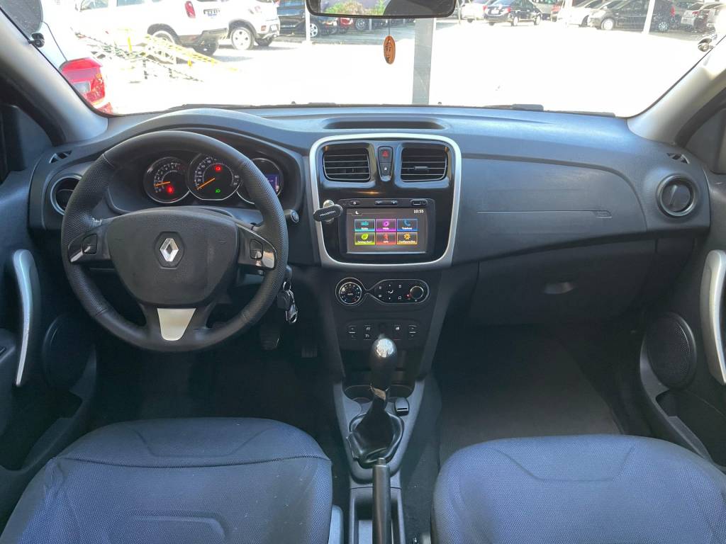 Renault Sandero 1.6 dynamique hi-power    2015