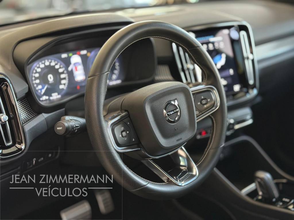 Volvo XC40 T-5 R-DESIGN 1.5 FWD (Híbrido)    2021