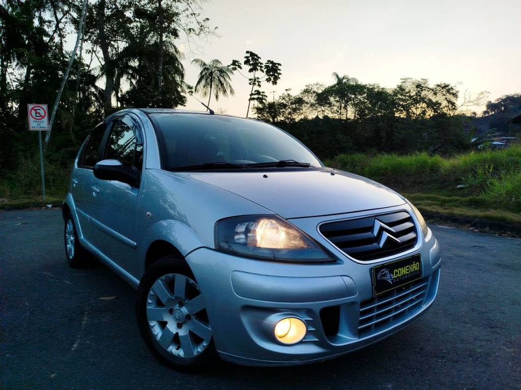 Citroën C3 Exclusive 1.4 Flex 8V 5p    2011