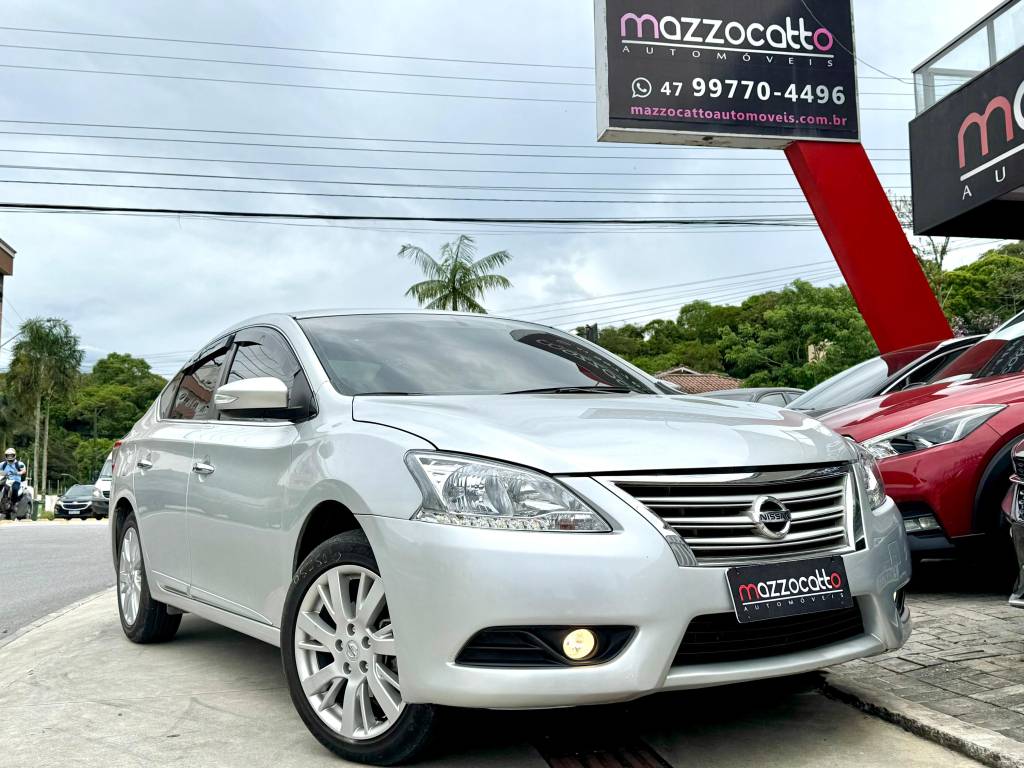 Nissan Sentra 2.0 16V    2016