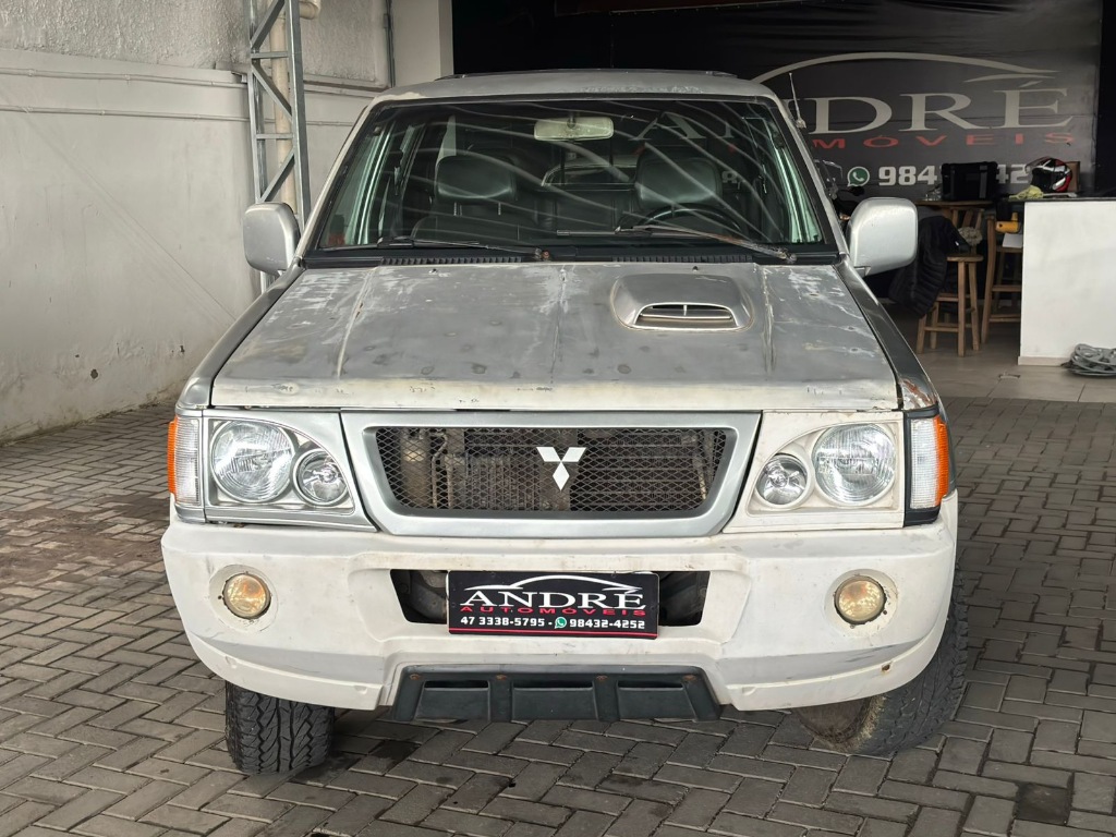 Mitsubishi L200 2.5 gls turbo diesel 4x4    2002