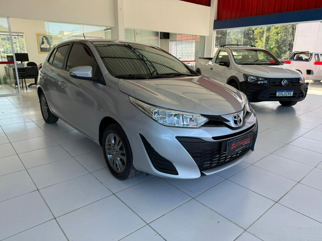 Toyota Yaris XL    2022