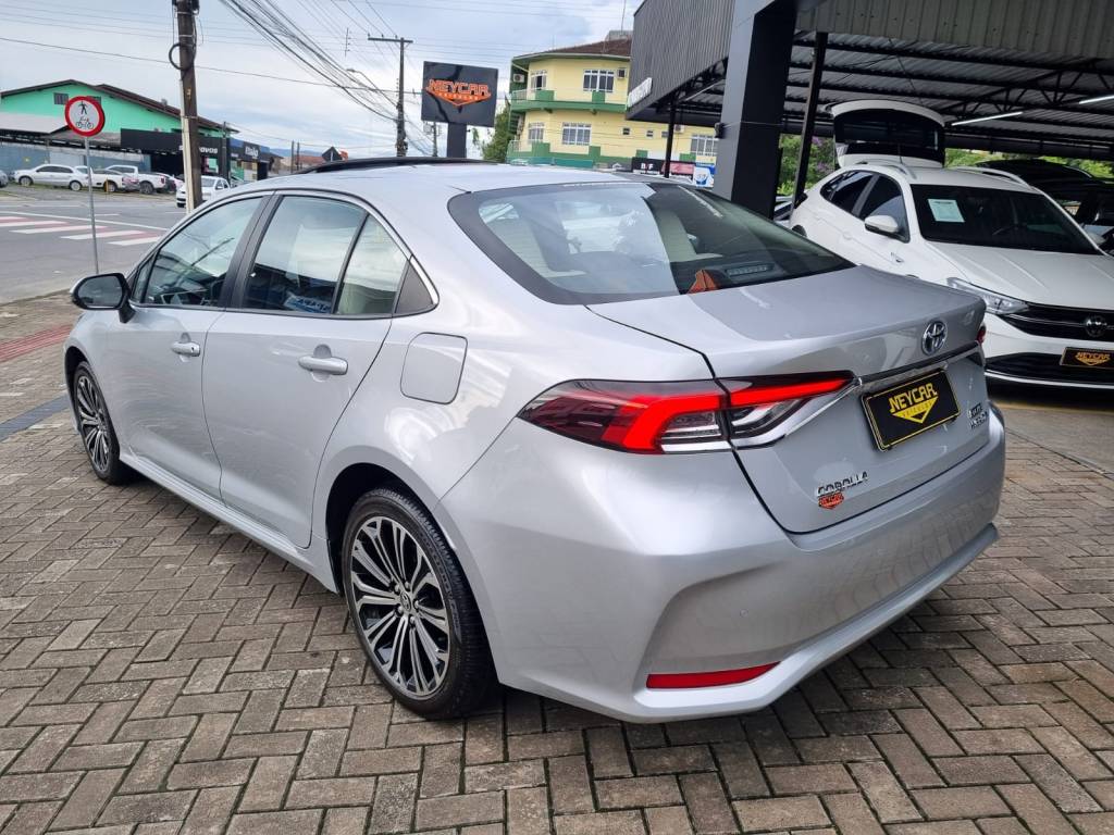 Toyota Corolla 1.8 Aut. (Híbrido)    2022
