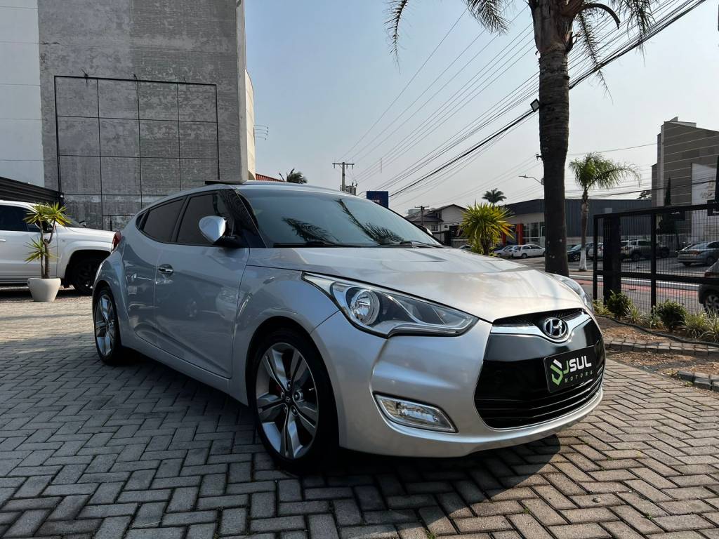 Hyundai Veloster 16V    2013