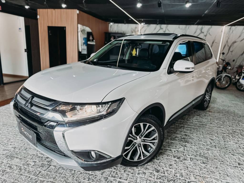 Mitsubishi Outlander 2.0 160cv aut. 16v    2016