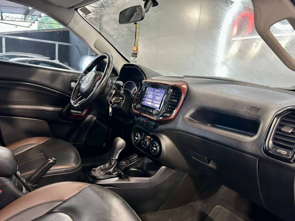 Fiat Toro 1.8 freedom flex aut. 16v    2021
