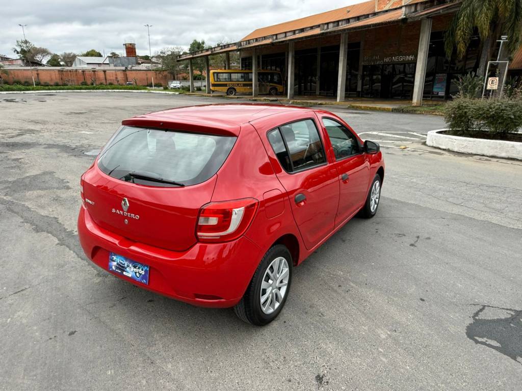 Renault Sandero 1.0    2016