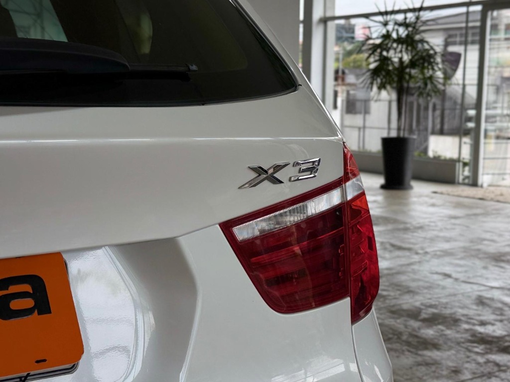 BMW X3 Xdrive 20i 2.0/x-line bi-tb flex aut.    2015