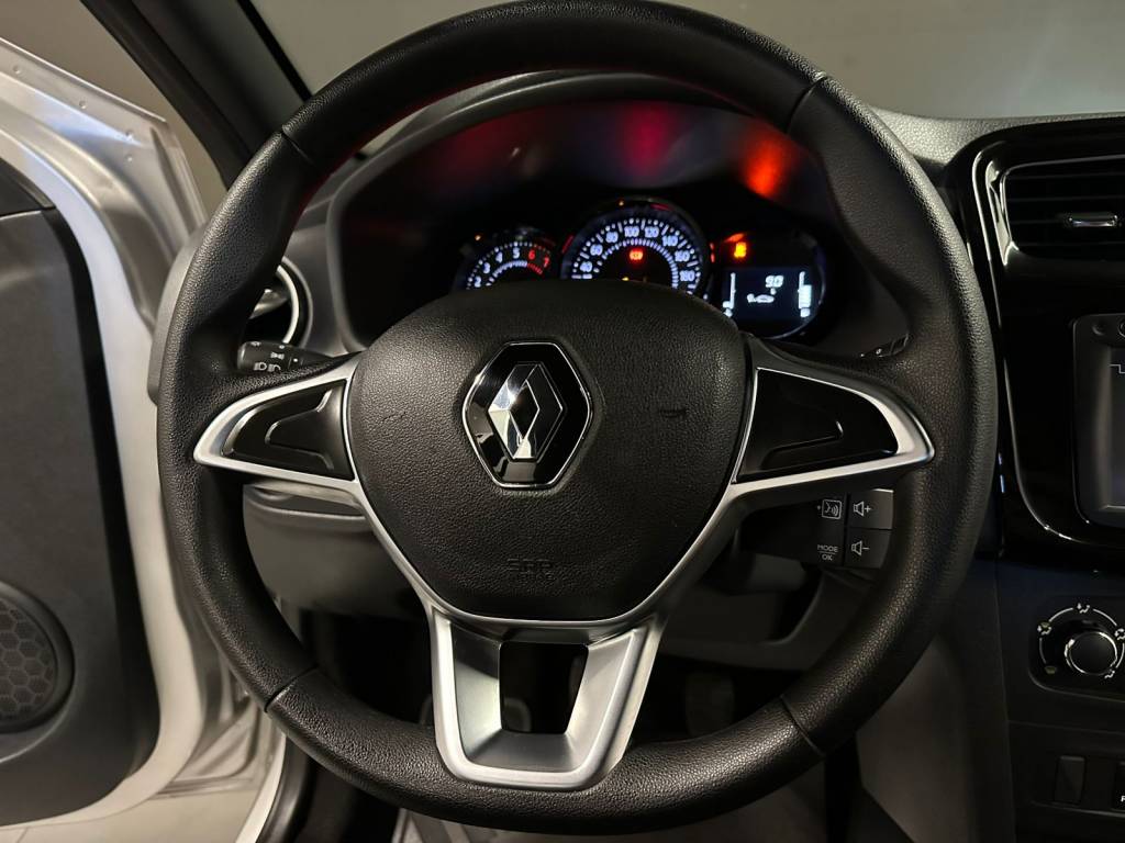 Renault Logan 1.0 zen flex mec.    2021