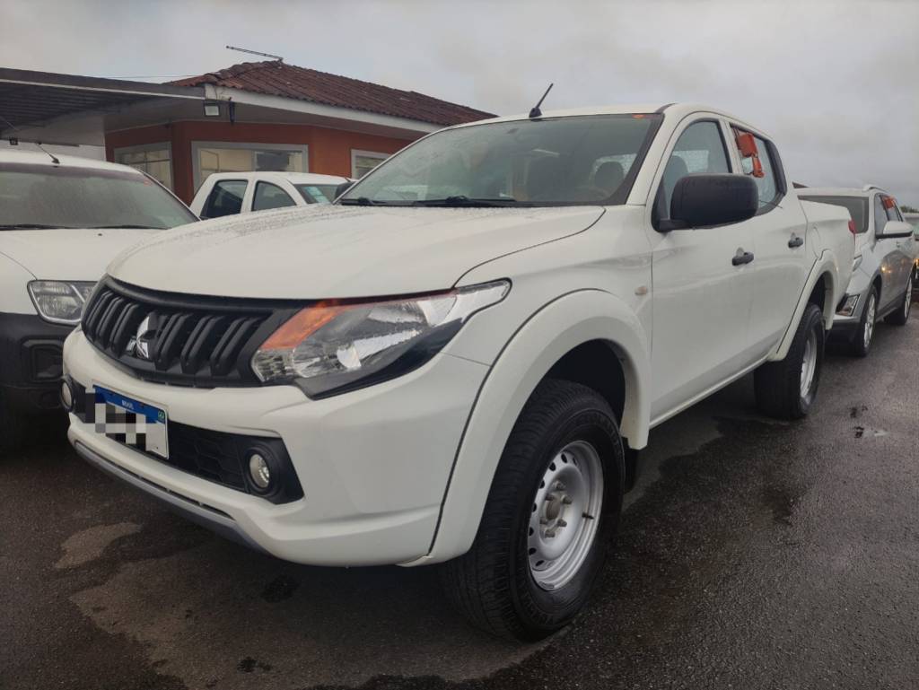 Mitsubishi L200 2.4    2023