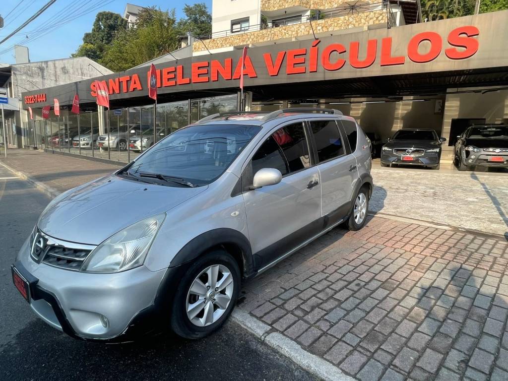 Nissan Livina X-GEAR 1.8 SL    2012