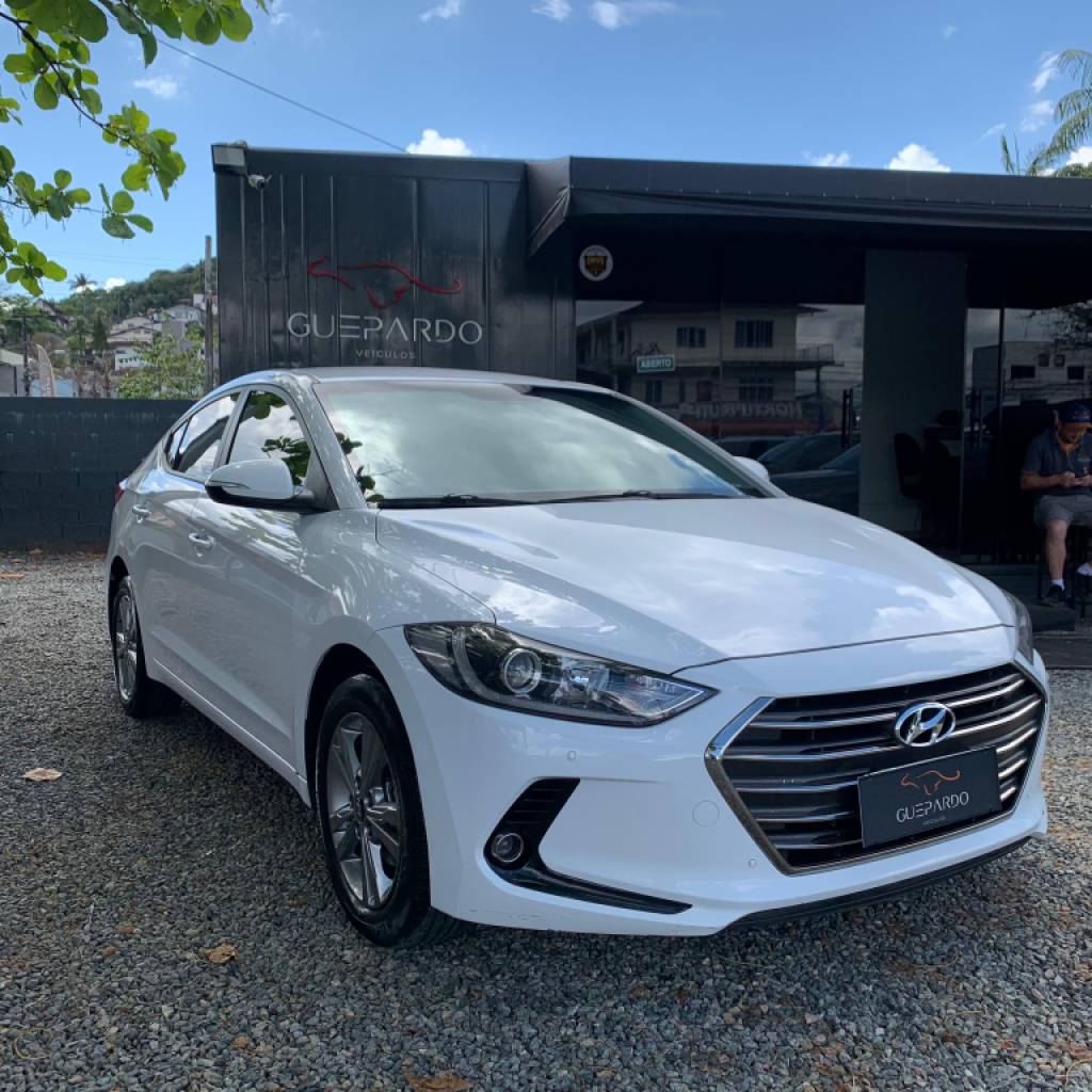 Hyundai Elantra 2.0 16V    2018