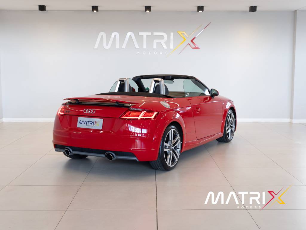 Audi TT 2.0 16v    2016