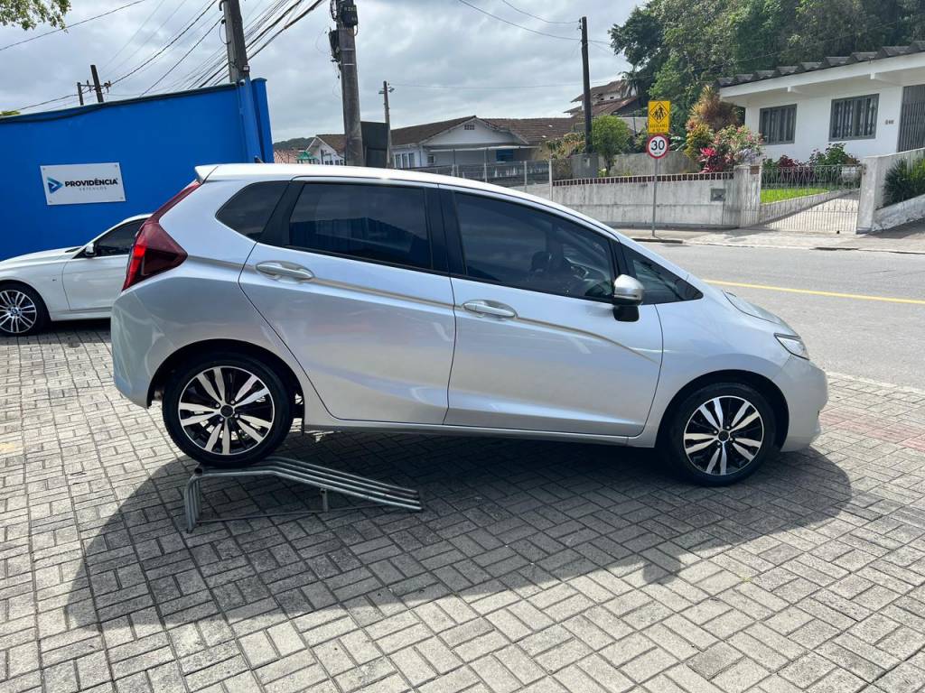 Honda Fit 1.5 exs flexflexone aut. 16v    2016