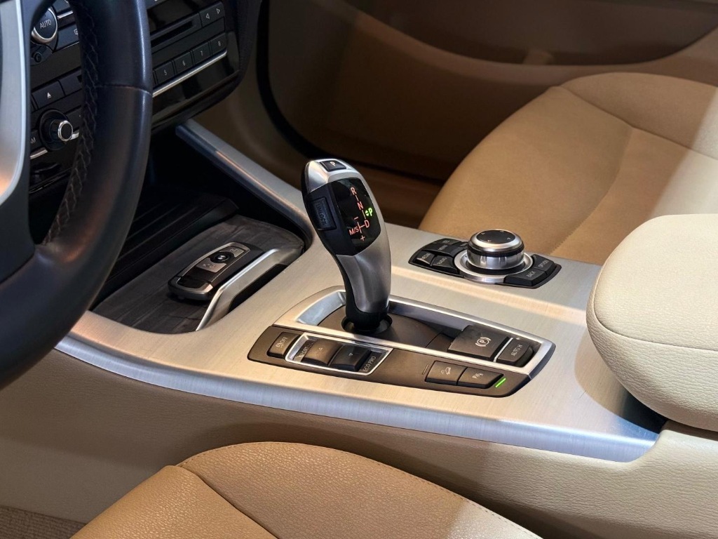 BMW X3 Xdrive 20i 2.0/x-line bi-tb flex aut.    2015