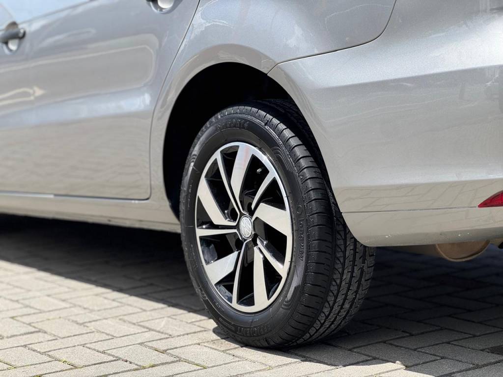Volkswagen Voyage 1.6 trendline t.flex    2018