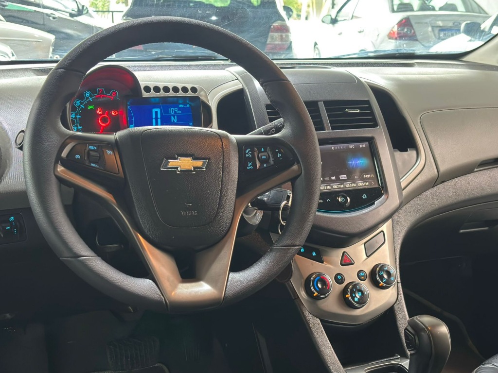 Chevrolet Sonic Ltz 1.6    2014