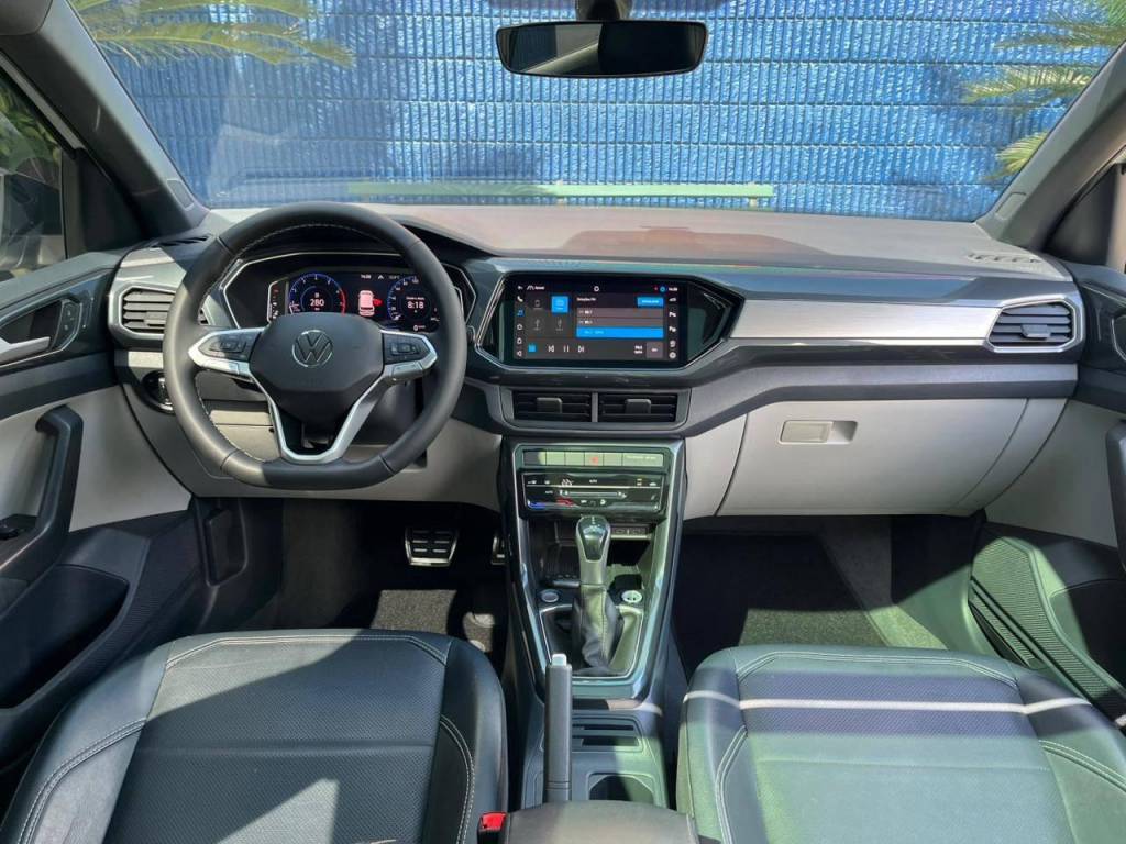 Volkswagen T-Cross Hig. 250 tsi 1.4 flex 16v 5p aut    2023