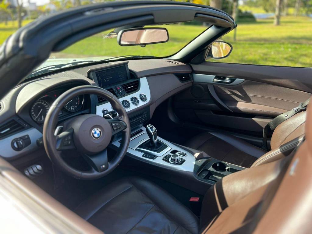 BMW Z4 2.0 sdrive roadster    2013