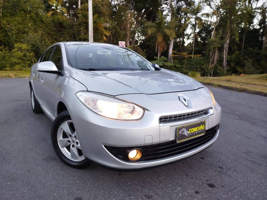 Renault Fluence Sed. Dynamique 2.0 16V FLEX Mec.    2013