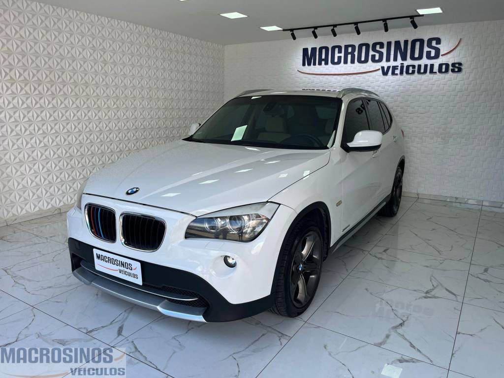 BMW X1 Bmw i/ x1 sdrive20i    2013