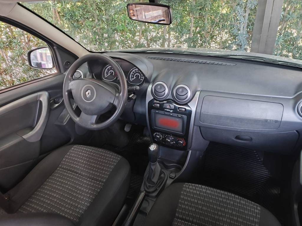 Renault Sandero Expression hi-flex 1.6 8v 5p    2014