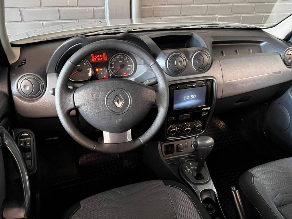 Renault Duster Techroad 2.0 hi-flex 16v aut.    2014